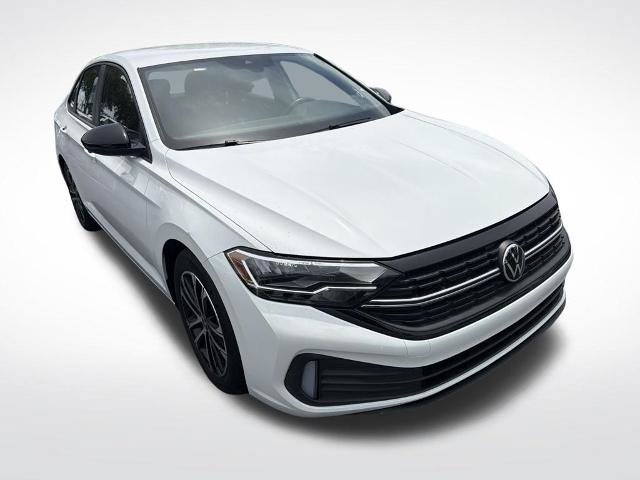 Used 2022 Volkswagen Jetta Sport FWD image 2