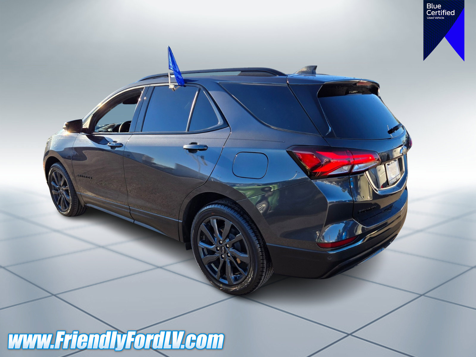 Used 2022 Chevrolet Equinox RS w/ Infotainment Package image 4