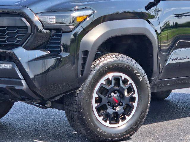 Used 2024 Toyota Tacoma TRD Off-Road AWD/4WD image 2