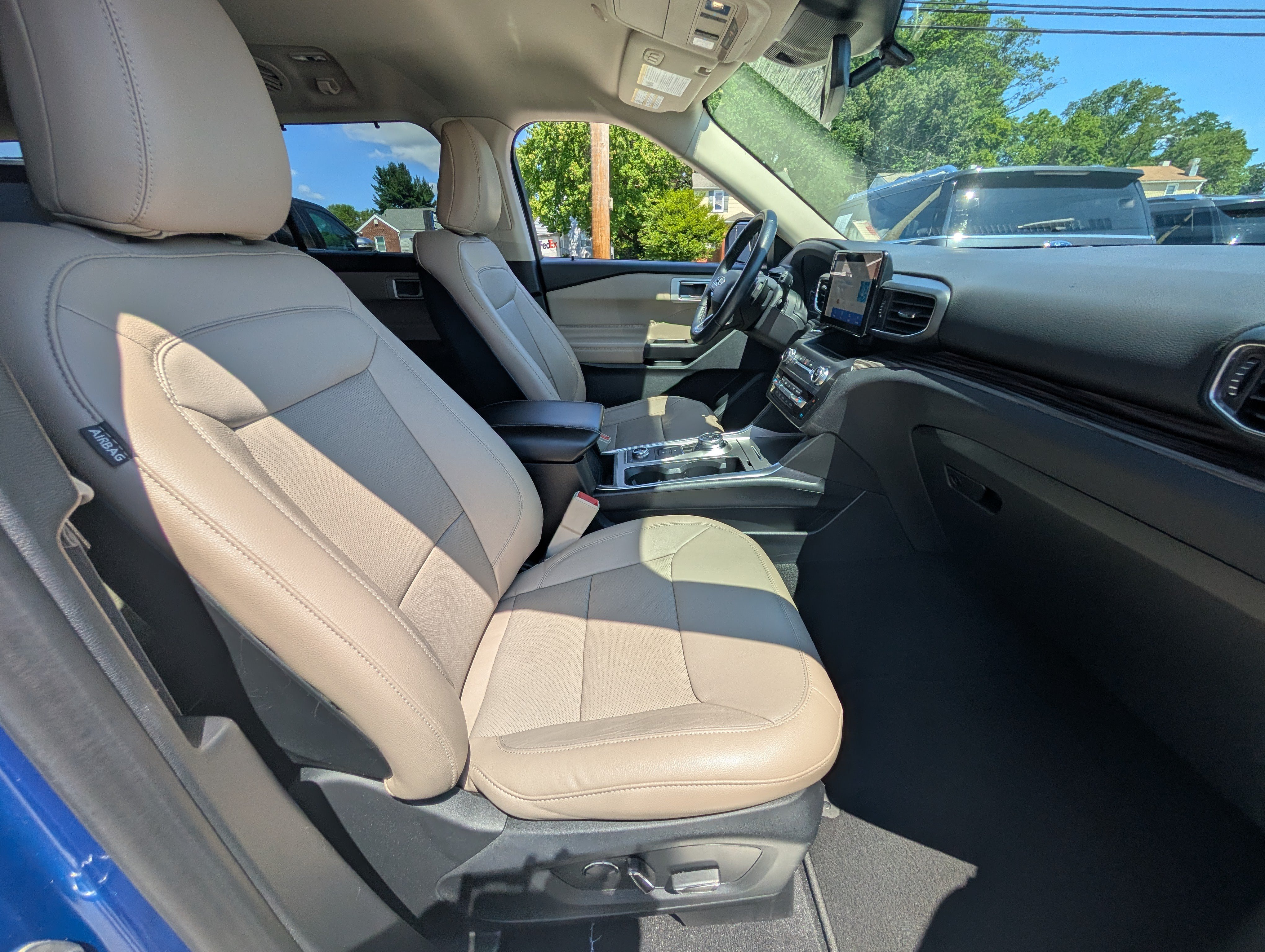 Certified 2020 Ford Explorer Limited AWD/4WD image 12