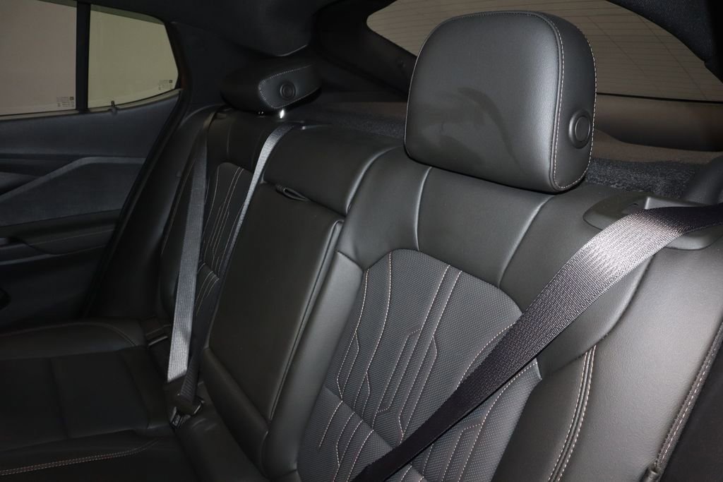 Used 2025 Buick Envista Avenir FWD image 19