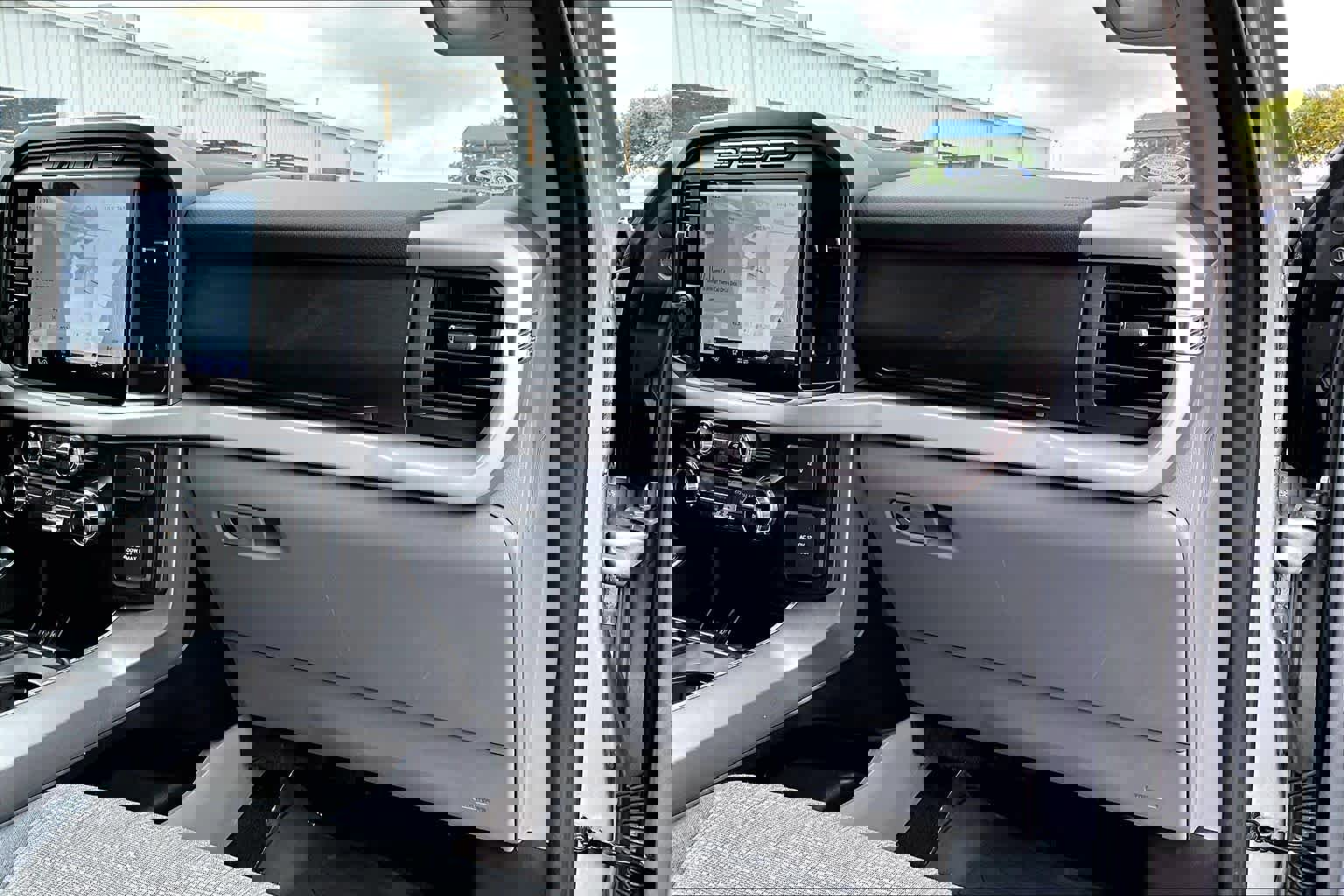 Certified 2022 Ford F150 XLT w/ Equipment Group 302A High image 19