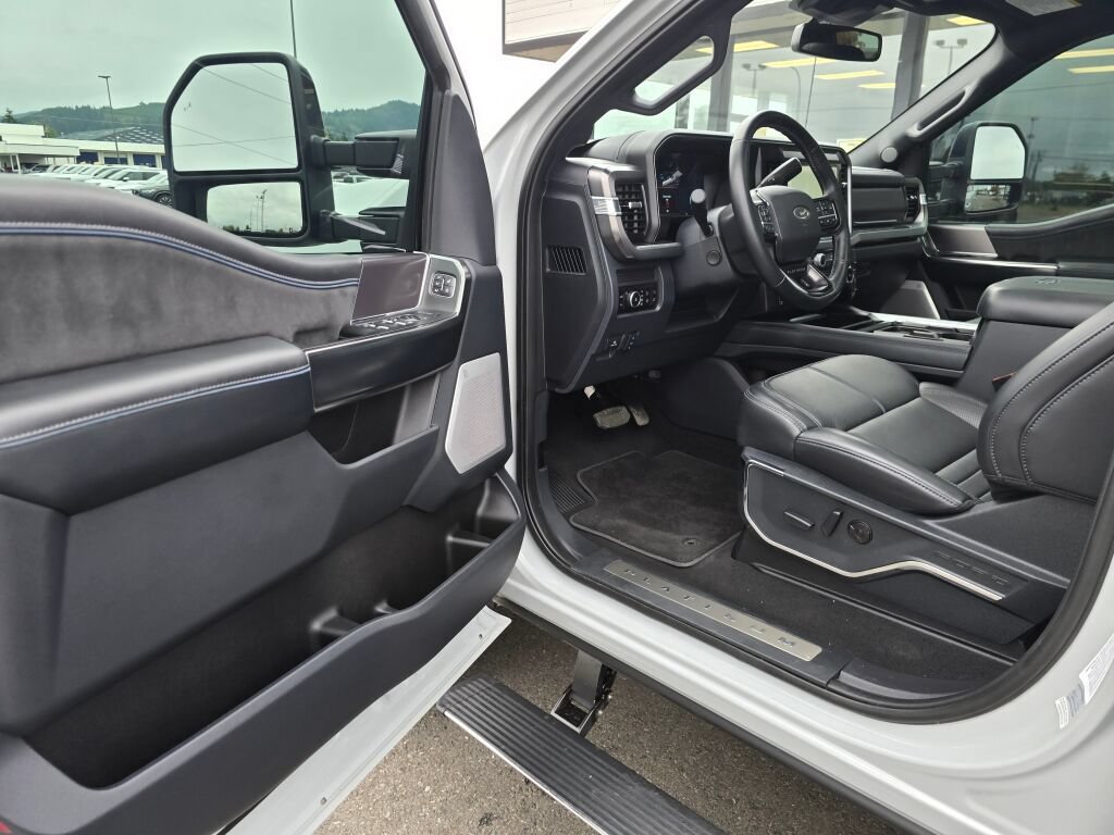 Certified 2026 Ford F350 Platinum AWD/4WD image 15