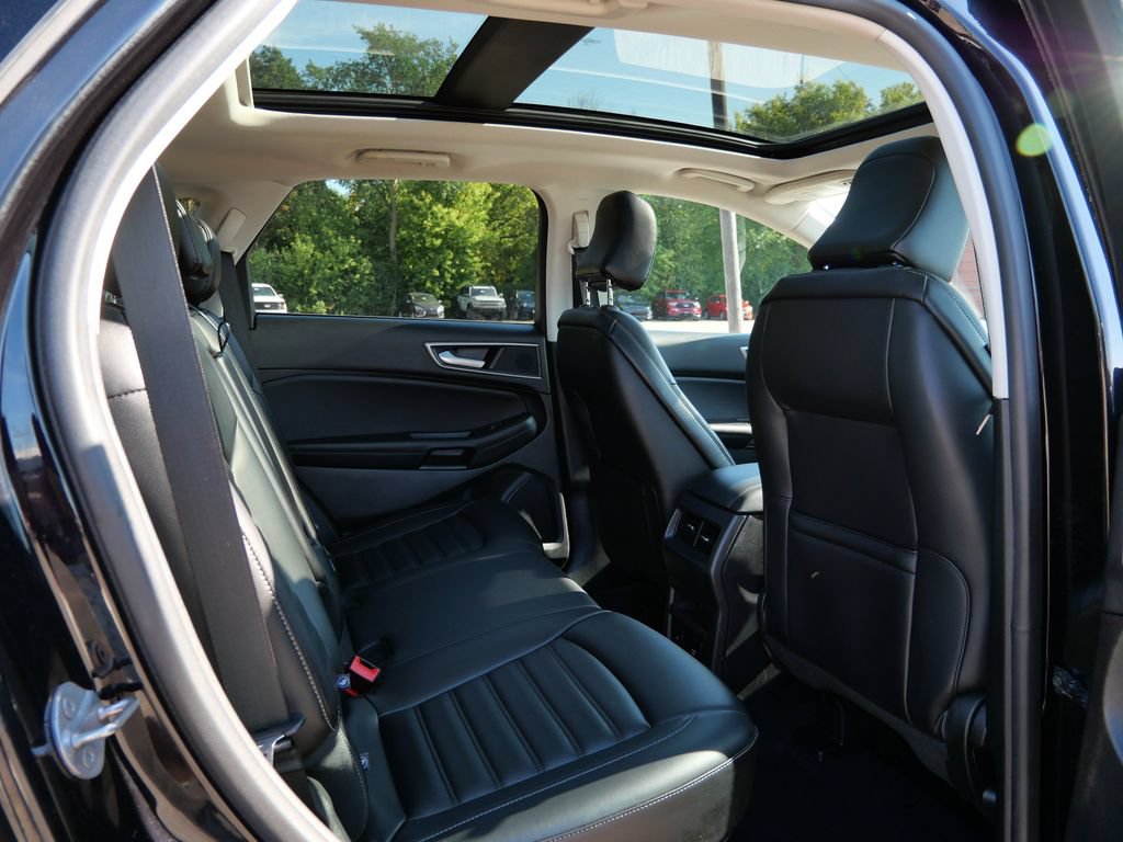 Certified 2024 Ford Edge SEL w/ Convenience Package AWD/4WD image 13
