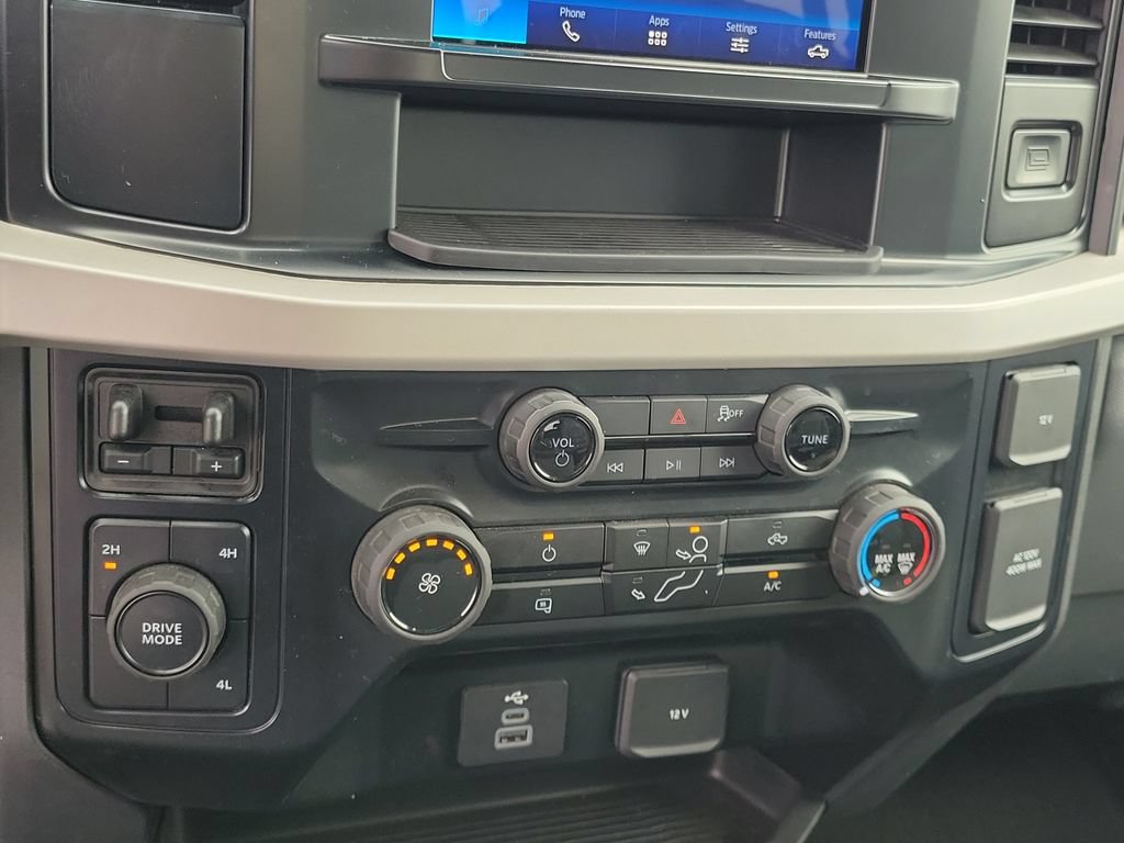 Certified 2026 Ford F250 XLT AWD/4WD image 28