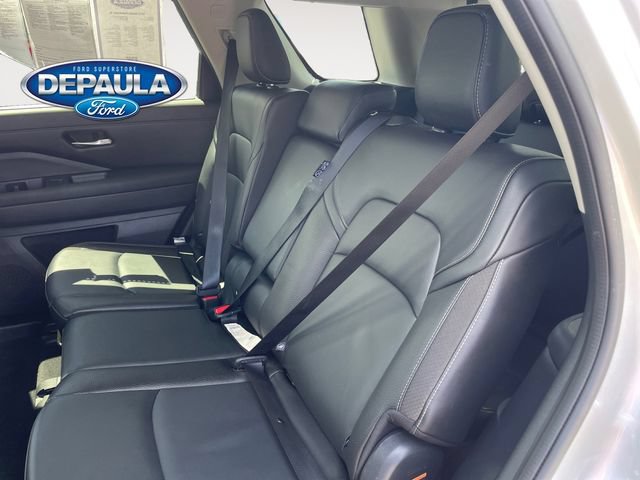 Used 2022 Nissan Pathfinder SL AWD/4WD image 17