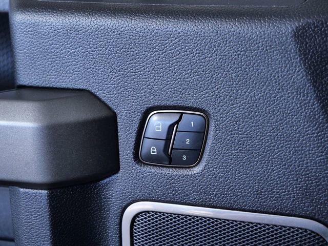 Certified 2018 Ford F150 Raptor w/ Equipment Group 802A Luxury image 29