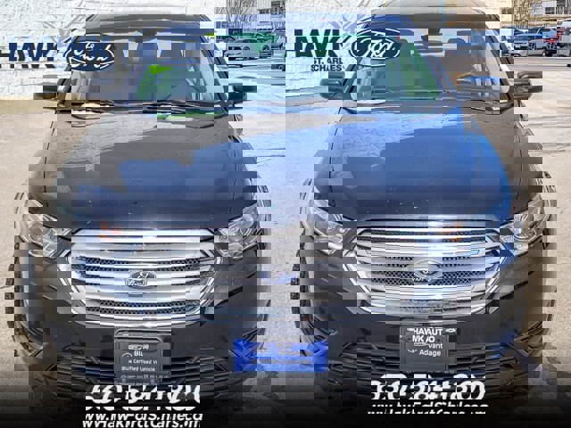 Certified 2017 Ford Taurus SE image 4