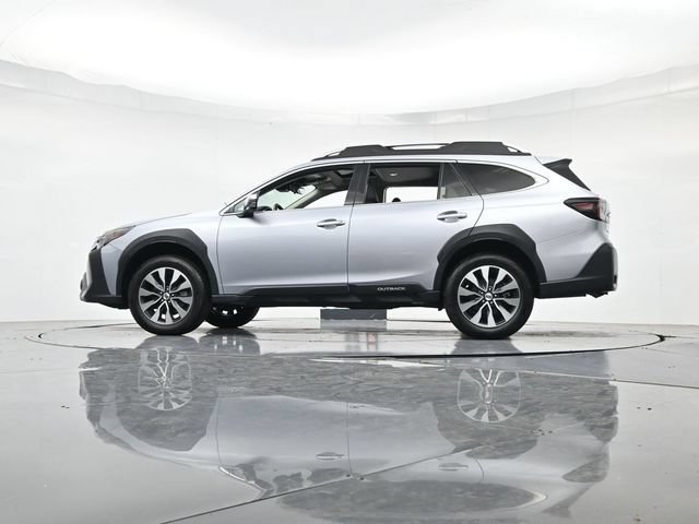 Used 2025 Subaru Outback Touring AWD/4WD image 41