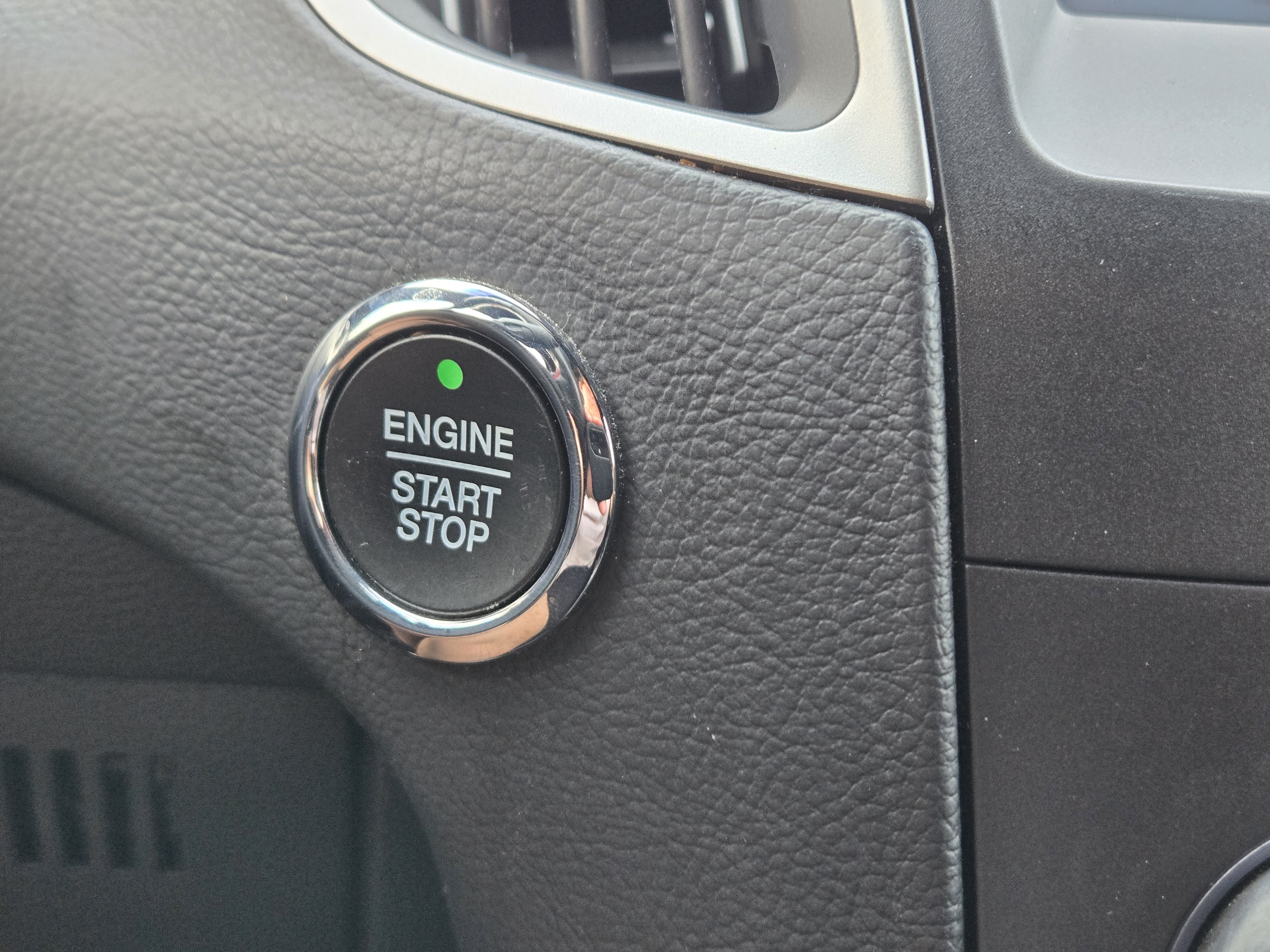Certified 2020 Ford Edge ST-Line FWD image 28
