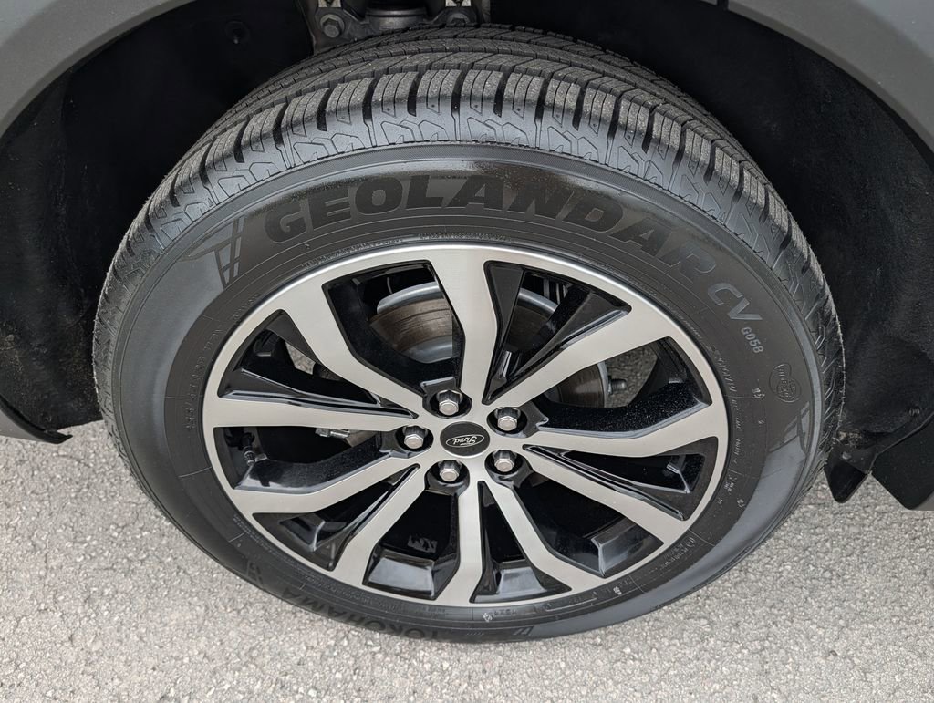 Certified 2022 Ford Explorer ST-Line RWD image 29