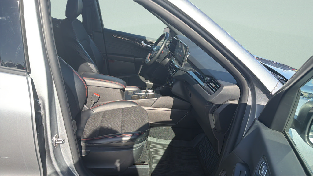Certified 2024 Ford Escape ST-Line w/ Tech Pack #1 AWD/4WD image 41