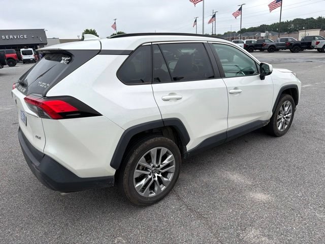 Used 2022 Toyota RAV4 XLE Premium FWD image 6