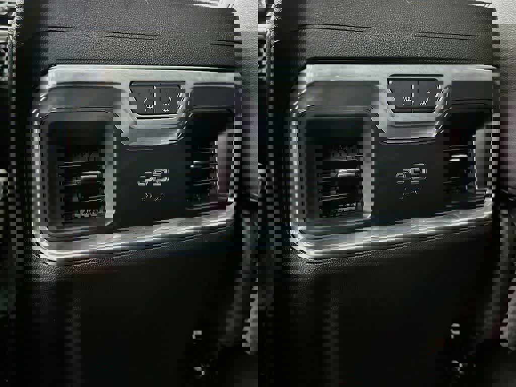 Used 2023 Chevrolet Silverado 1500 LTZ w/ LTZ Premium Package image 16