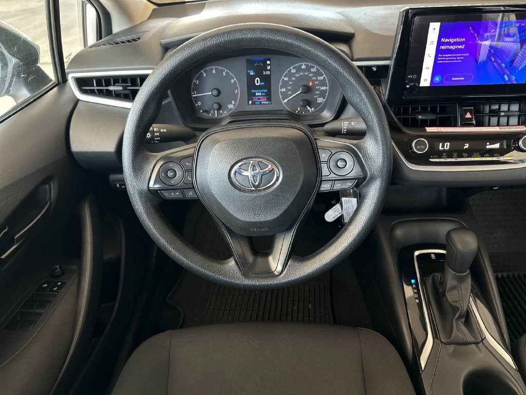 Used 2025 Toyota Corolla LE FWD image 13