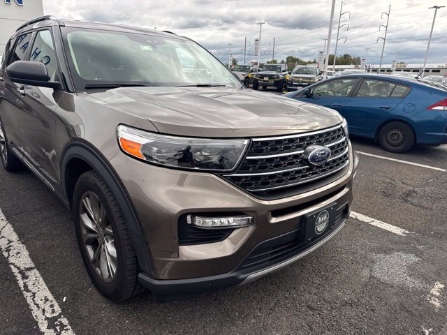 Certified 2021 Ford Explorer XLT w/ Equipment Group 202A RWD image 15