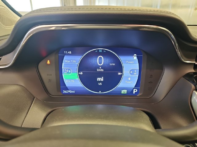 Used 2023 Chevrolet Bolt EUV LT w/ Convenience Package FWD image 19