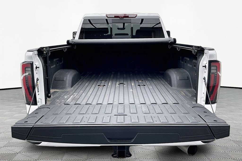 Used 2024 GMC Sierra 2500 AT4 w/ AT4 Premium Plus Package AWD/4WD image 18