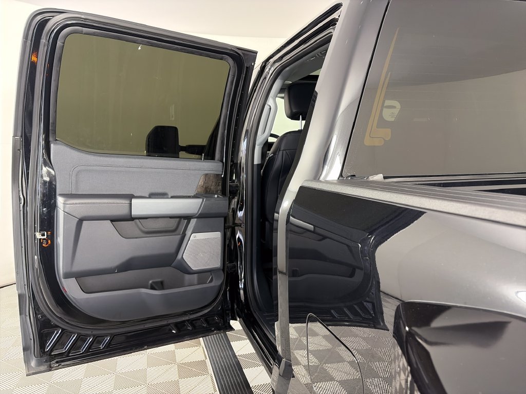 Certified 2023 Ford F350 Lariat w/ Lariat Ultimate Package AWD/4WD image 12