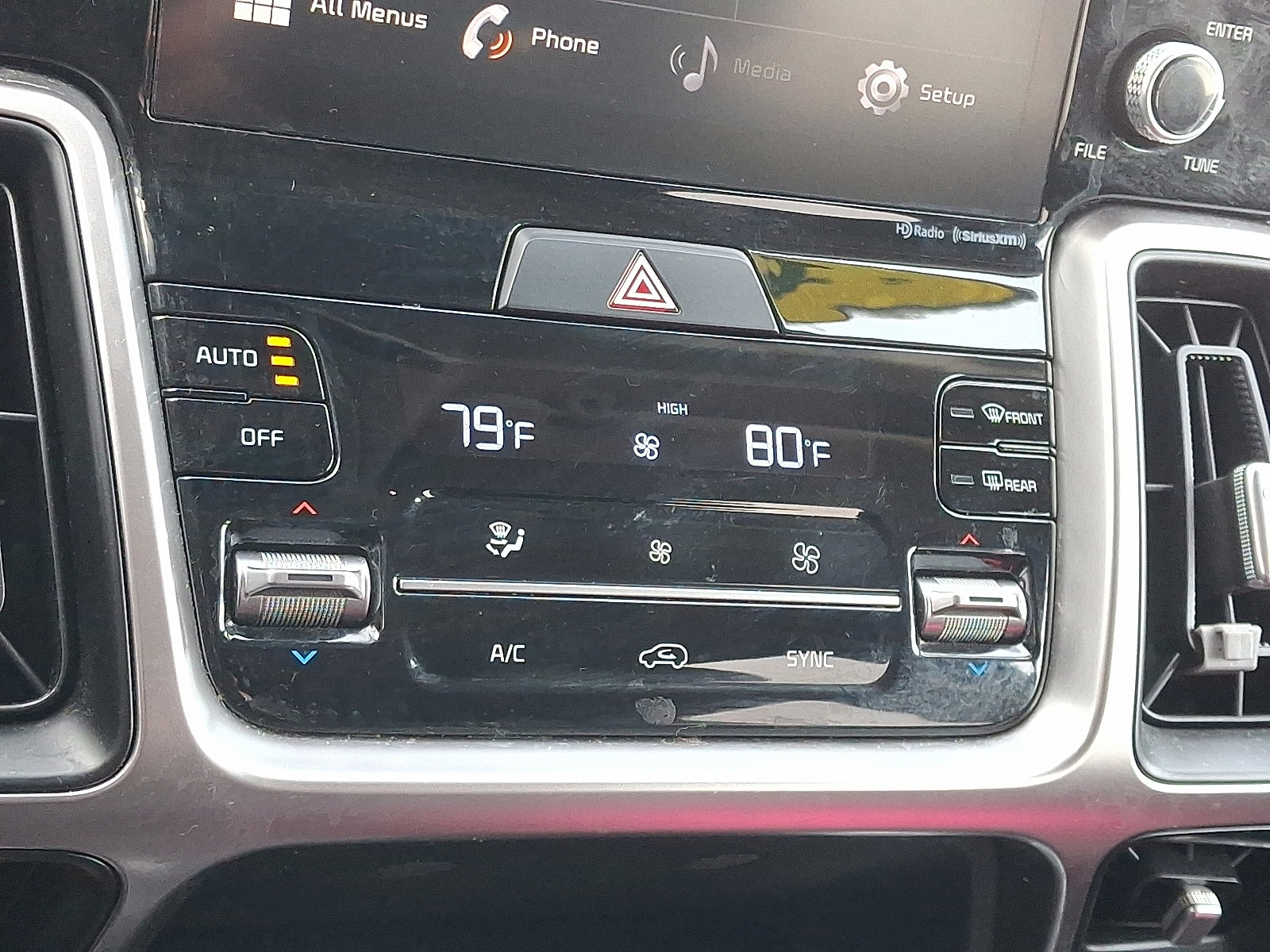 Used 2021 Kia Sorento S w/ Panoramic Sunroof Package image 19