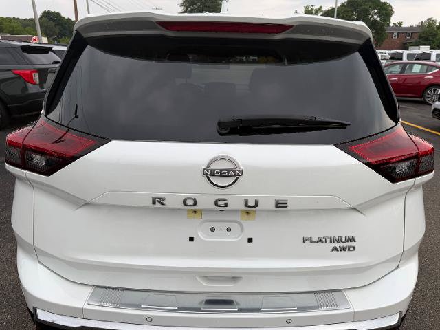 Used 2024 Nissan Rogue Platinum w/ Platinum Premium Package AWD/4WD image 6