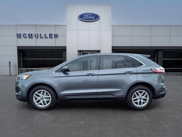 Certified 2022 Ford Edge SEL w/ Convenience Package AWD/4WD image 2