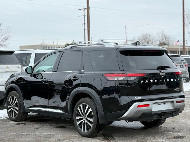 Used 2023 Nissan Pathfinder Platinum w/ Cargo Package image 6