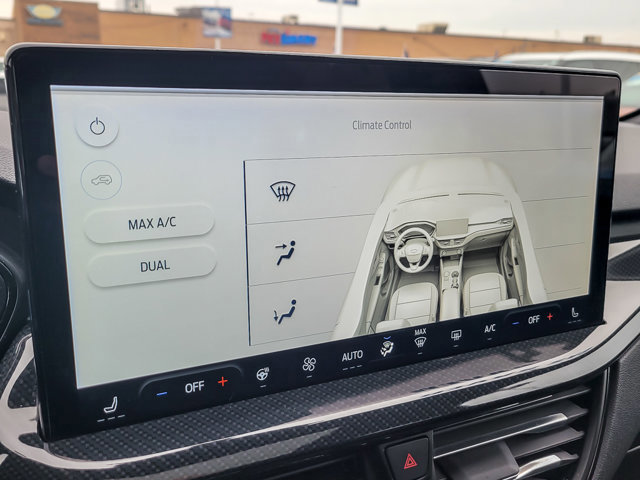 Certified 2024 Ford Escape ST-Line Elite w/ Premium Technology Package image 17