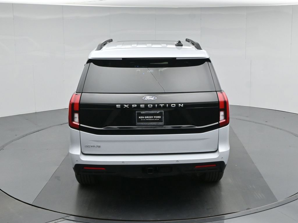Certified 2025 Ford Expedition Active RWD image 46