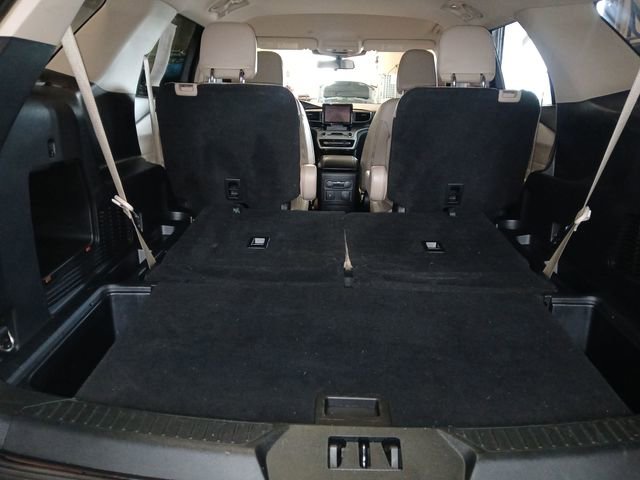 Certified 2022 Ford Explorer XLT w/ Equipment Group 202A AWD/4WD image 42