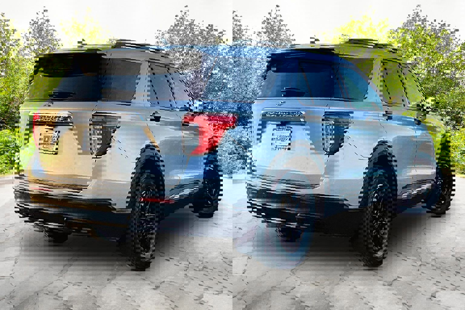 Certified 2021 Ford Explorer XLT image 13