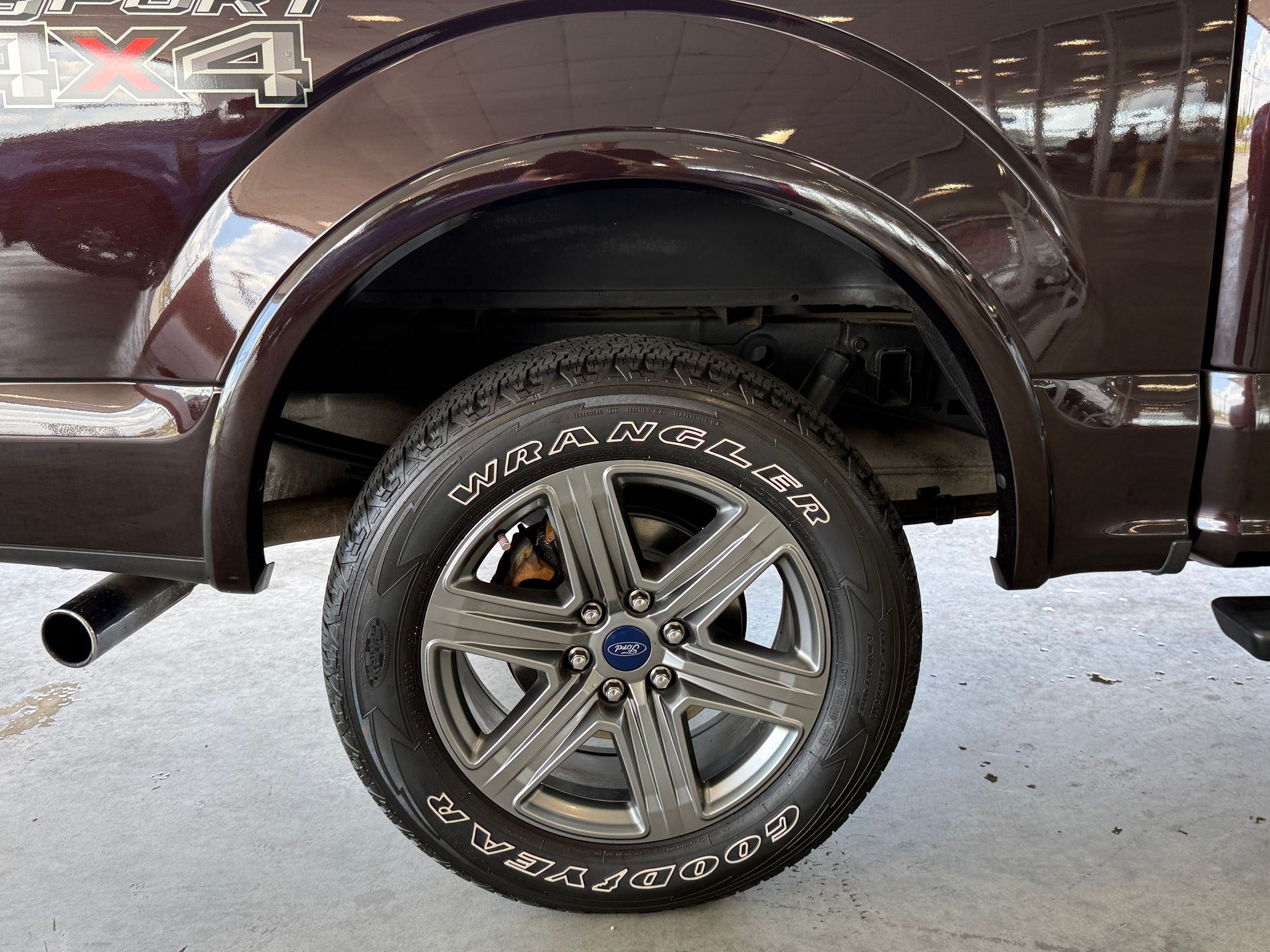 Certified 2019 Ford F150 XLT w/ Equipment Group 302A Luxury AWD/4WD image 12