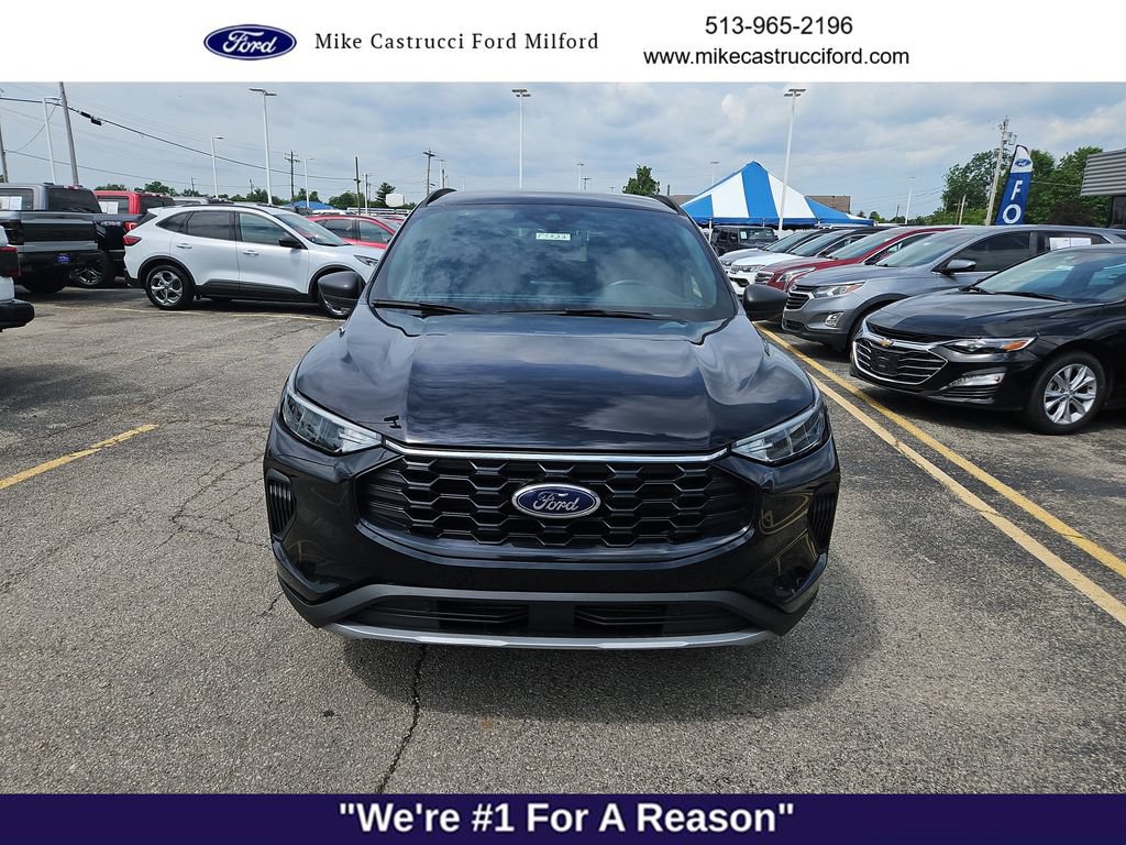 Certified 2025 Ford Escape ST-Line AWD/4WD image 8