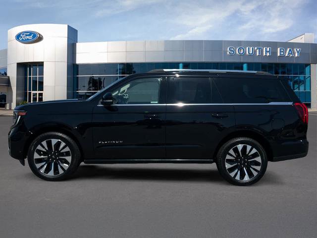 Certified 2025 Ford Expedition Platinum w/ Driver's Package AWD/4WD image 2