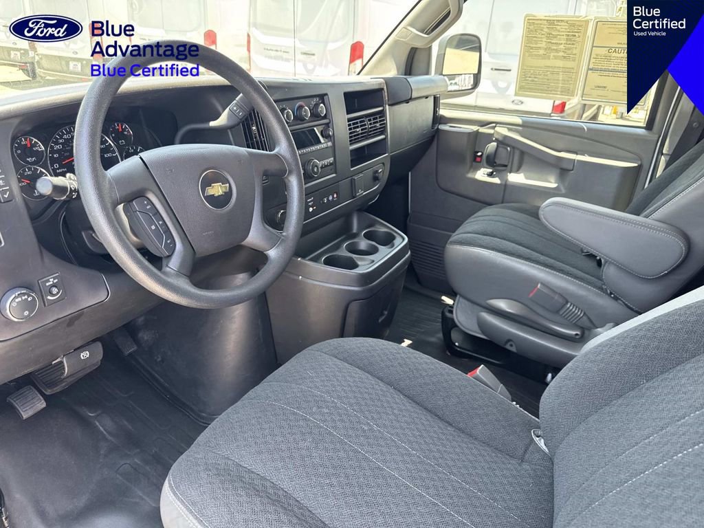 Used 2024 Chevrolet Express 2500 w/ Driver Convenience Package RWD image 17
