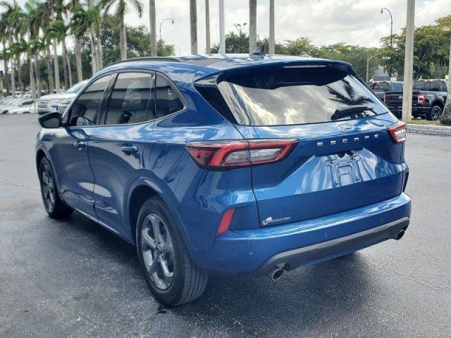 Certified 2023 Ford Escape ST-Line w/ Tech Pack #1 FWD image 5