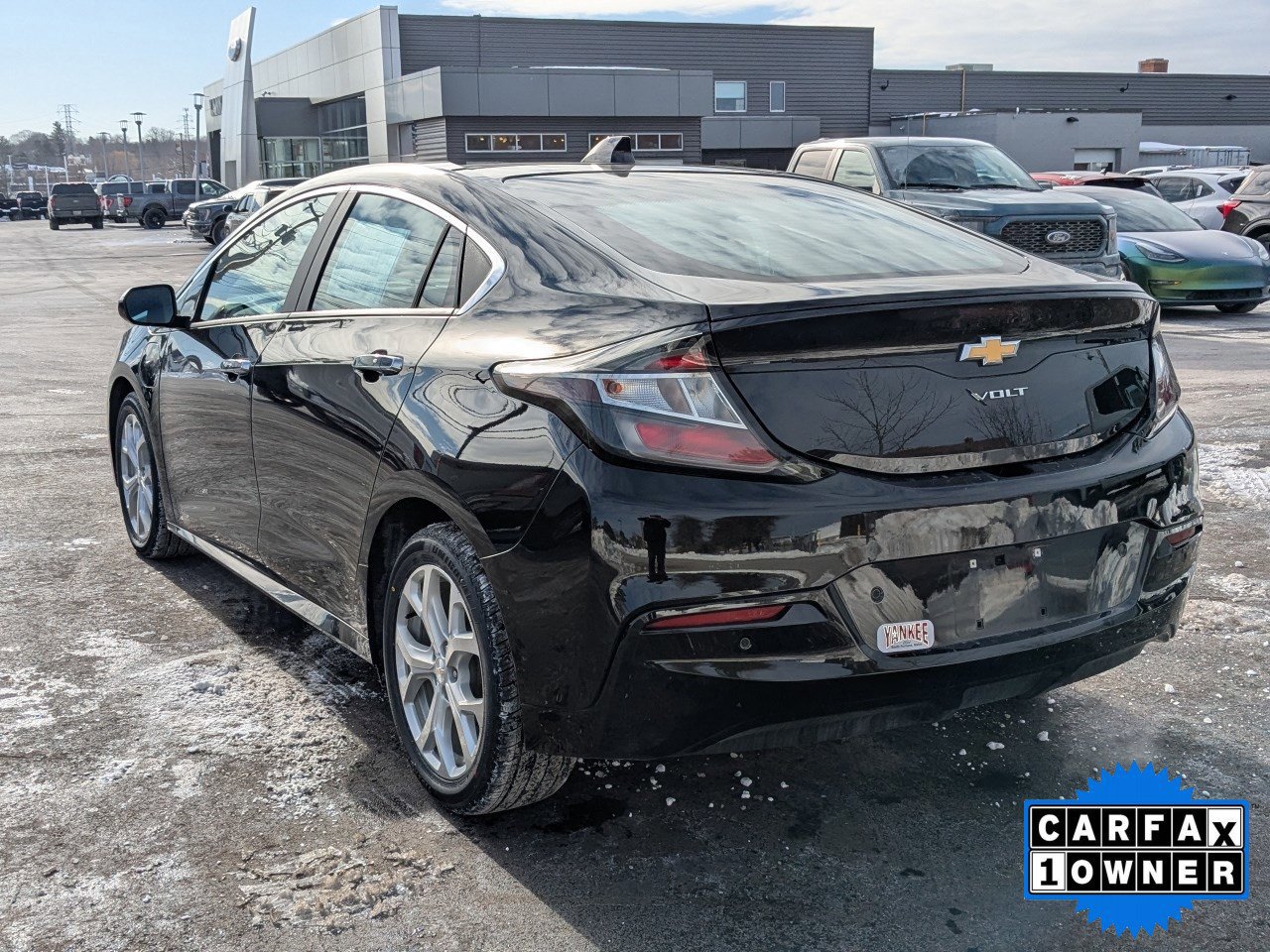 Used 2019 Chevrolet Volt Premier w/ Driver Confidence II Package image 3