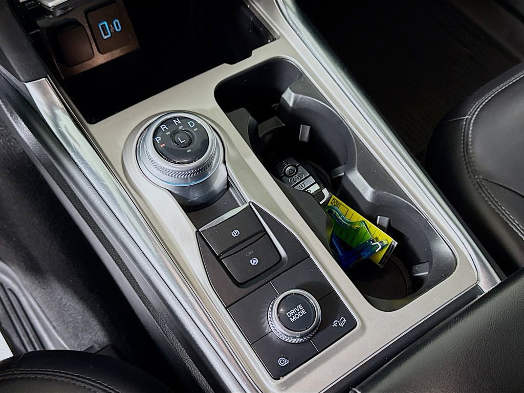 Certified 2022 Ford Explorer XLT w/ Equipment Group 202A image 17