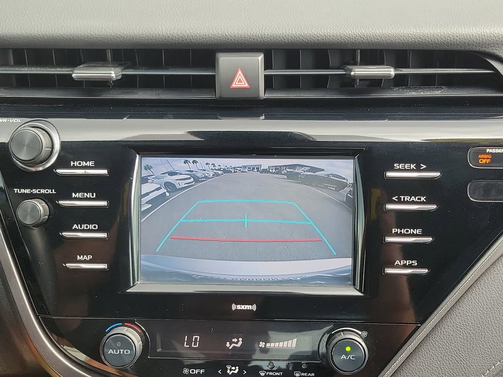 Used 2020 Toyota Camry SE FWD image 27