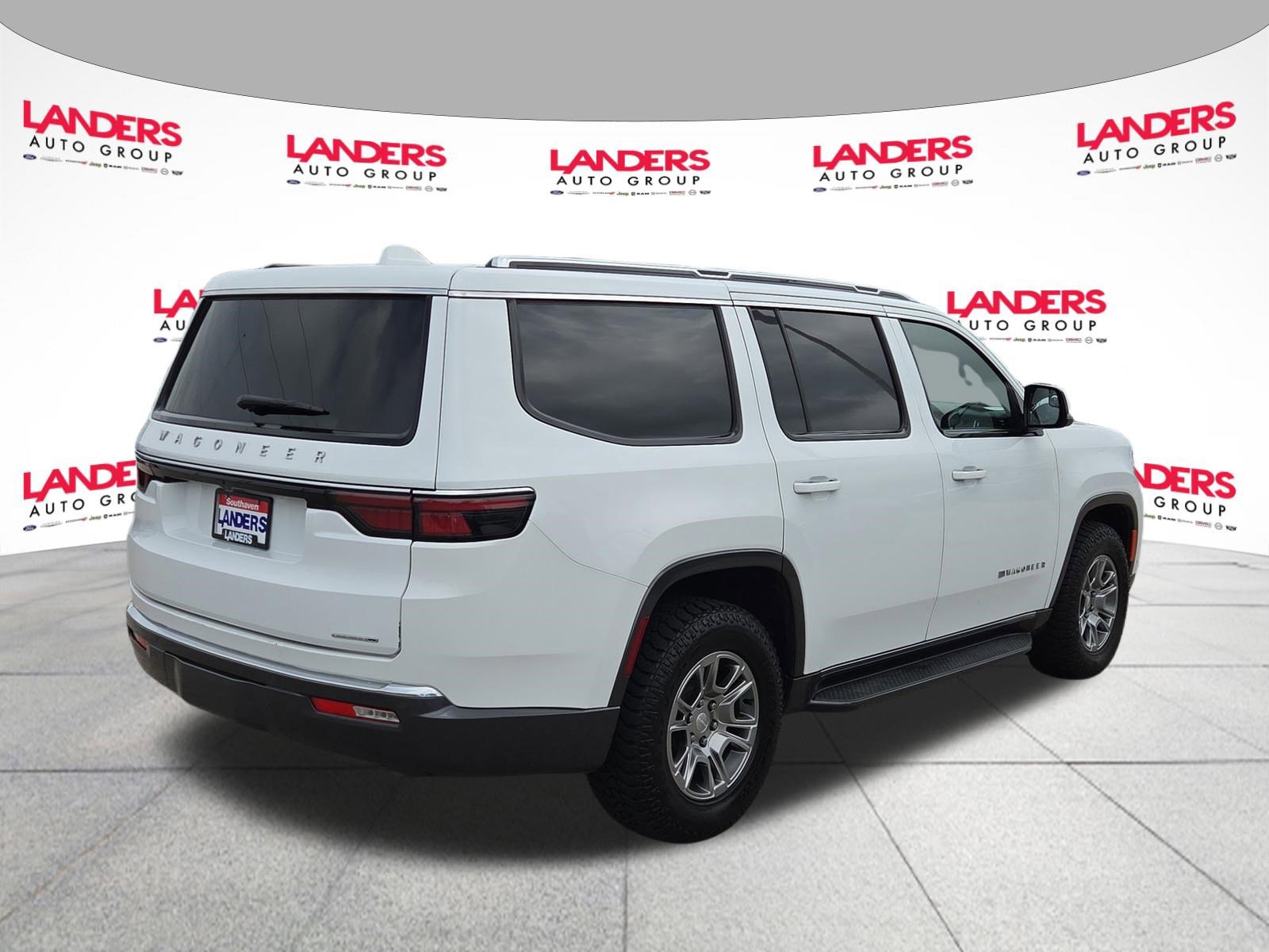 Used 2022 Jeep Wagoneer Series I RWD image 3