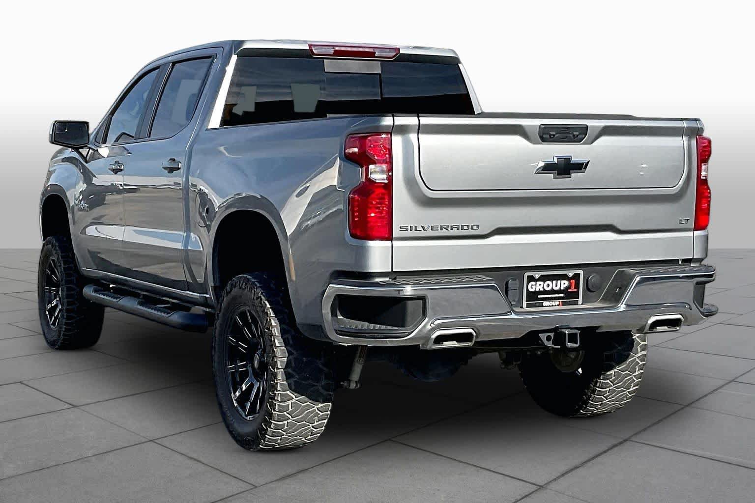 Used 2025 Chevrolet Silverado 1500 LT AWD/4WD image 12