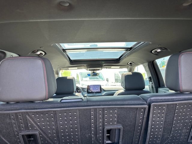 Used 2023 Chevrolet Blazer RS w/ Driver Confidence II Package AWD/4WD image 9