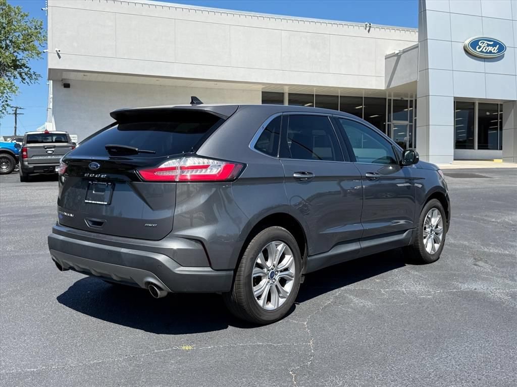 Certified 2022 Ford Edge Titanium w/ Equipment Group 301A AWD/4WD image 4
