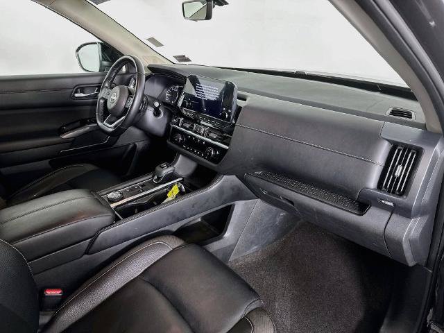 Used 2023 Nissan Pathfinder SL w/ SL Premium Package AWD/4WD image 31