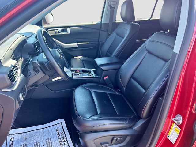 Certified 2020 Ford Explorer XLT w/ Equipment Group 202A AWD/4WD image 21