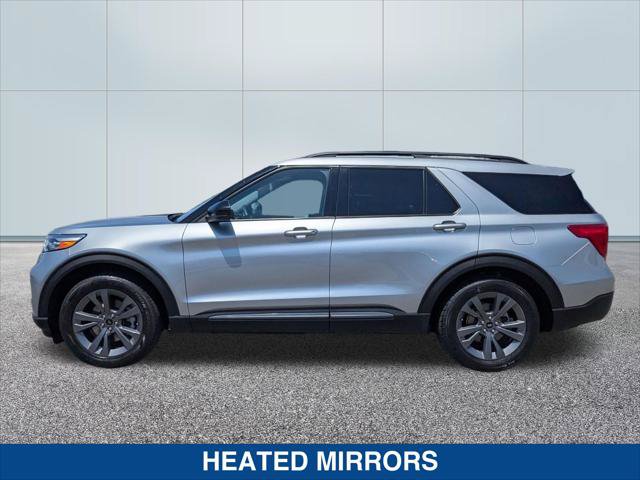 Certified 2023 Ford Explorer XLT w/ Equipment Group 202A RWD image 2