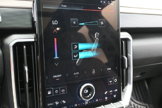 Used 2024 GMC Acadia Elevation FWD image 22
