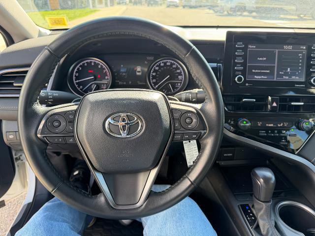 Used 2023 Toyota Camry SE AWD/4WD image 9