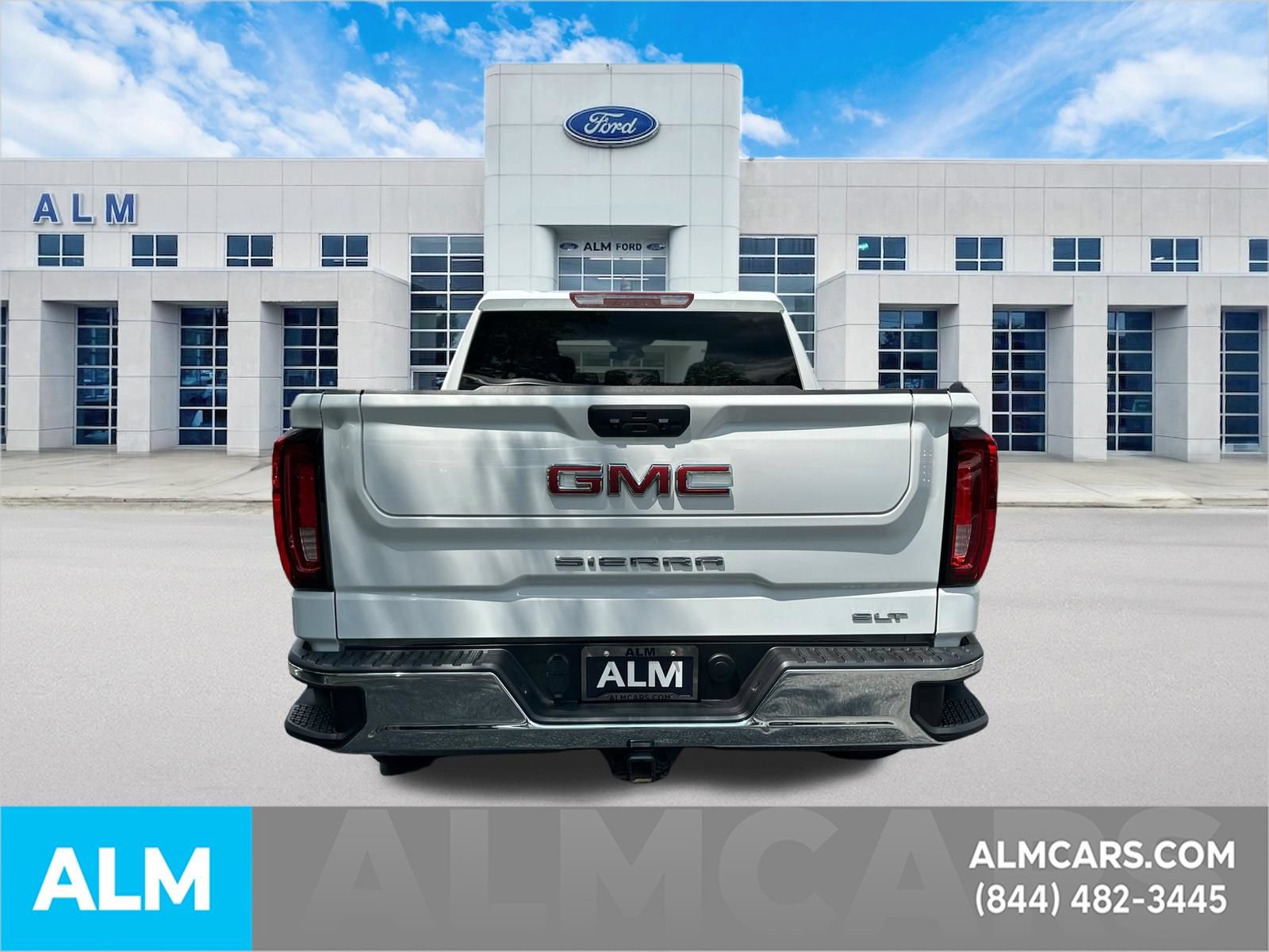 Used 2025 GMC Sierra 1500 SLT RWD image 6