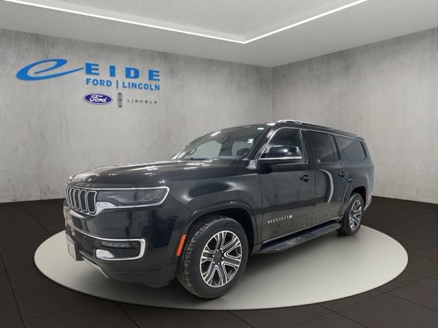 Used 2023 Jeep Wagoneer L Series II AWD/4WD image 5